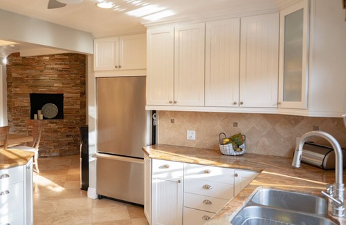 Santa Ana Heights House | Beach Home with Pool, Jacuzzi, Housekeeping Included. Hosted by @Worldstompers