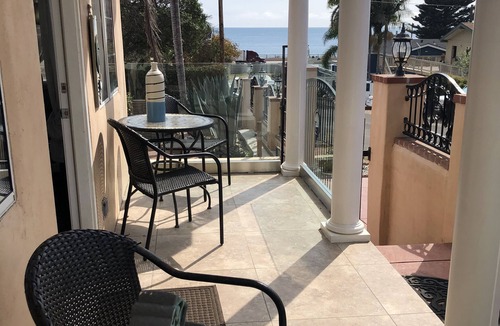 La Conchita House | Beach house on the beach!