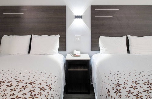 Huntington Beach Hotel | Beach Inn - A Huntington Beach Motel