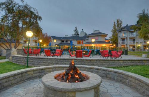 Sierra Shores Hotel | Beach Retreat & Lodge at Tahoe
