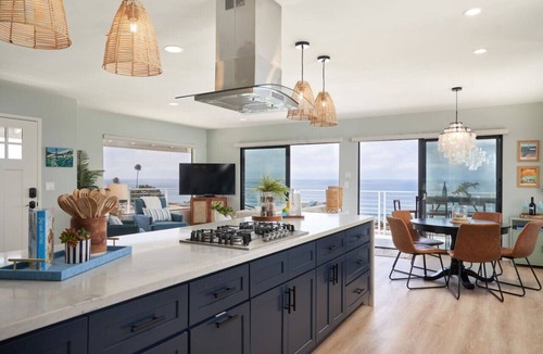 Cardiff-by-the-Sea House | Beach View Bungalow with Stunning, Panoramic Views
