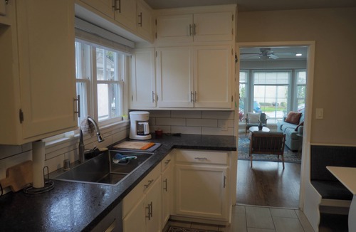 Belmont Shore House | Beach-Walkable 2BR/2BA-Shops, Restaurants-Garage-Pets Welcome!