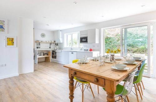 Trebetherick Cottage | BEACHES, family friendly, with a garden in Polzeath