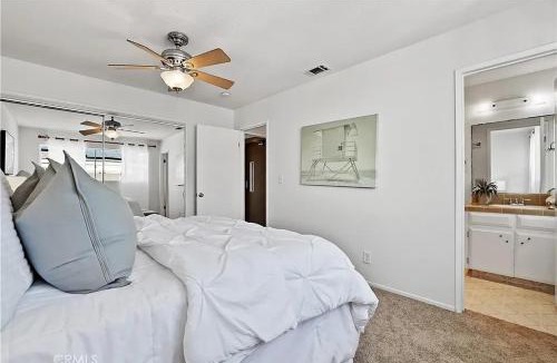 Old Towne House | Beachfront 3 Bedroom 3 Bath In Seal Beal, Ca