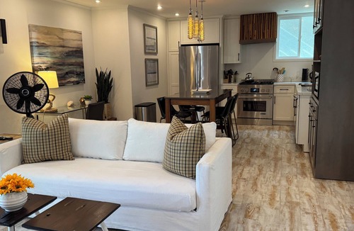 Balboa Peninsula House | Beachfront Casa de Balboa 223 Beach Modern Light House Views
