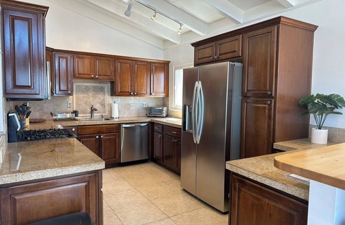 Los Angeles County House | BEACHFRONT PROPERTY! BEST L.A. LOCATION!