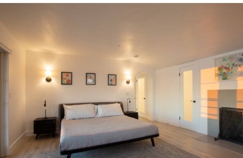 Pacific Palisades House | Beachfront Spanish Villa Pure Ocean Views