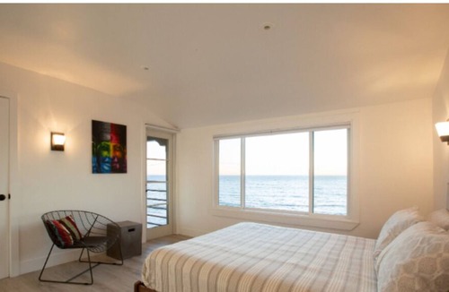 Pacific Palisades House | Beachfront Spanish Villa Pure Ocean Views