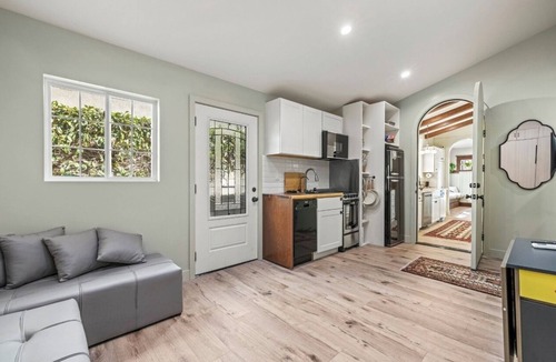 Silver Strand House | Beachside Getaway with Rooftop Patio, Tesla, Chargers And Rental Car Option!
