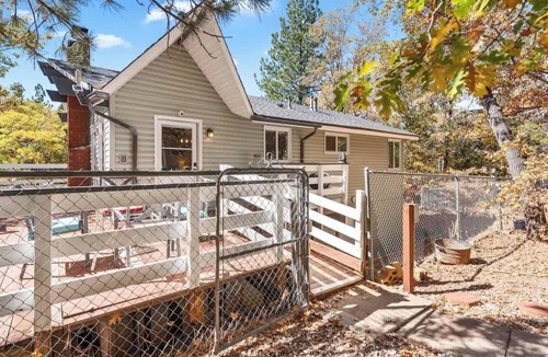 Upper Moonridge House | Bear Family Den Game Room Fenced RV Parking