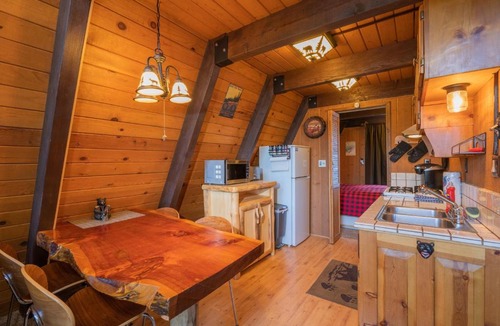 Big Bear Lake House | Bear Mountain Summit Lodge