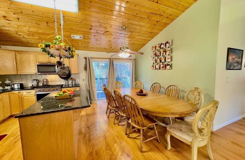 Pine Mountain Club Cabin | Bear Necessities: Retreat at Roaming Bear Lodge