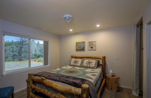 Mariposa House | Bear Paw Cabin new construction near Yosemite