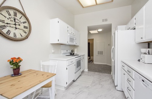 Monarch Beach Condo | Beautiful, Bright Condo In Dana Point, walk to beach - STR24-0004