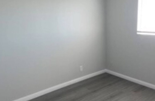 Eastside Apartment | Beautiful 1 Bedroom, 1 Bath Entire Apartment with Air Conditioner, Fridge.