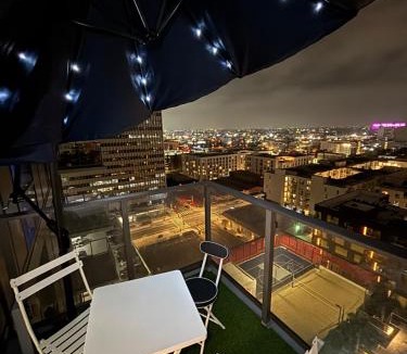 Downtown Los Angeles Apartment | Beautiful 1BR - DTLA!