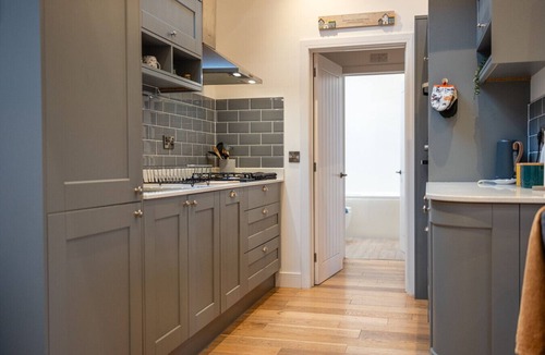 Ampney Crucis House | Beautiful 2 Bedroom Barn in Cerney Wick