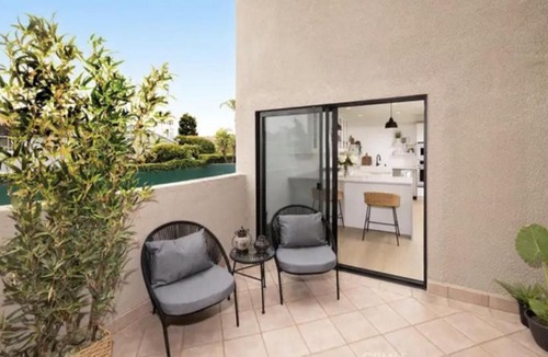 East Side Costa Mesa Villa | Beautiful 2 bedroom 2 bathroom home
