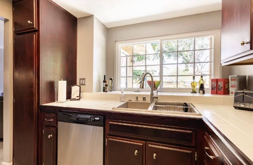 Rancho Cucamonga House | Beautiful 2Bdrm-3Bth Townhome, Attached 2 Car Garage, Pool, Gated Community