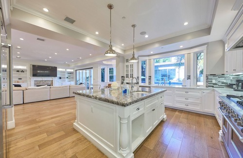 Little Armenia House | Beautiful 5 bedroom house in Los Angeles