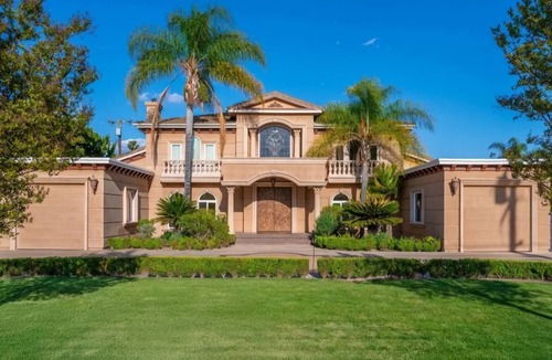Arcadia House | Beautiful 7,000 sqft Mansion in the heart of Arcadia
