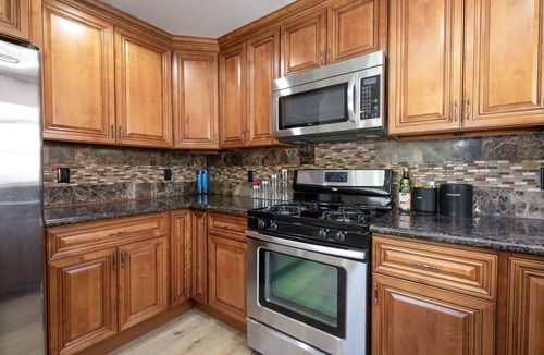 Winnetka House | Beautiful and Spacious Home in San Fernando Valley