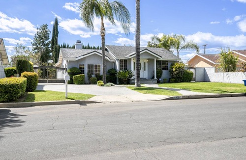 Winnetka House | Beautiful and Spacious Home in San Fernando Valley