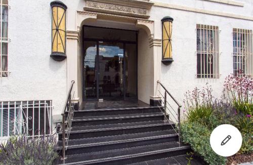 Downtown Los Angeles Apartment | Beautiful Apartment in the heart of Koreatown!