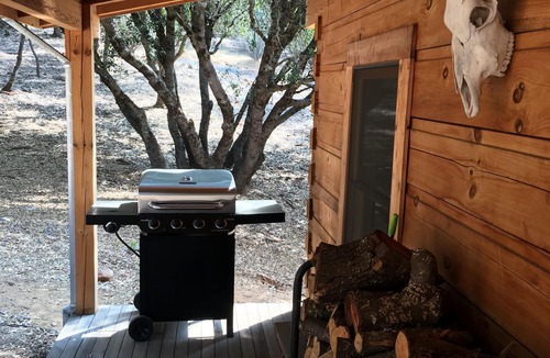 Phoenix Lake-Cedar Ridge Cabin | Beautiful Apple Valley Cabin in Sonora on 3.5 Acres walk to Indigeny Ciderworks