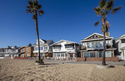 Balboa Peninsula House | Beautiful beach front beach