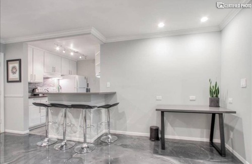 Los Angeles Condo | Beautiful condo near the beach, night life, LMU, LAX, and Silicon Beach.