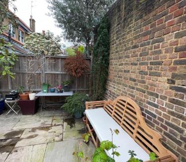 Waterloo House | Beautiful & Cosy 2BD House - Southwark