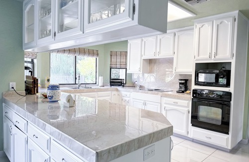 Bakersfield House | Beautiful Country Club Pool Home, Fenced Yard, Pets and children Welcome!
