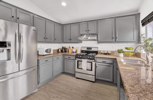 Stevenson Ranch House | Beautiful Cozy Home Near Magic Mountain & Shopping in Stevenson Ranch