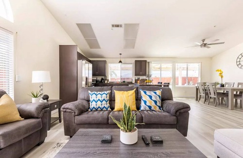 Rancho Del Oro House | Beautiful Desert Retreat- Scenic Mountain Views & Sunsets! Salt Water Pool & spa