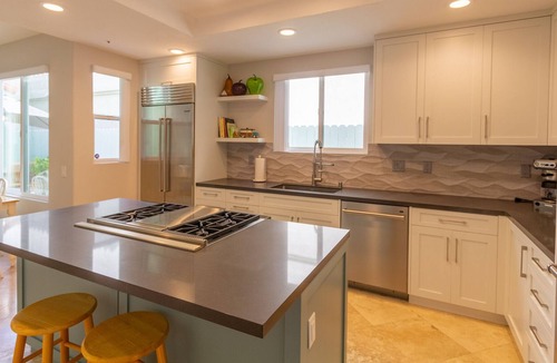 Huntington Beach House | Beautiful Downtown HB 3BR just 1 block to beach!