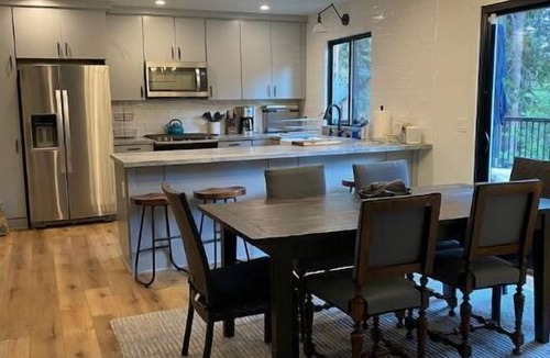 Blue Jay Cabin | Beautiful family cabin w/forest views. Walk to Blue Jay, 2 miles to the Village
