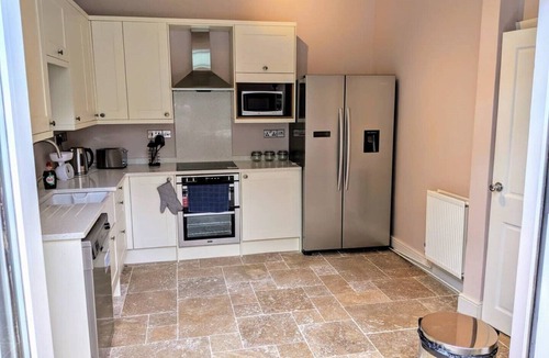 Peninsula Apartment | Beautiful flat perfect for Greenwich and O2