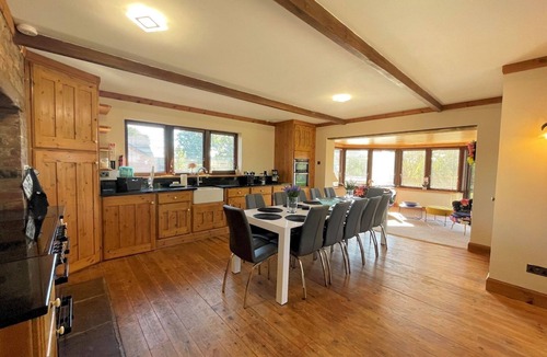 Kirkpatrick Fleming House | Beautiful 5BR House near Gretna Green with Garden - Pass the Keys