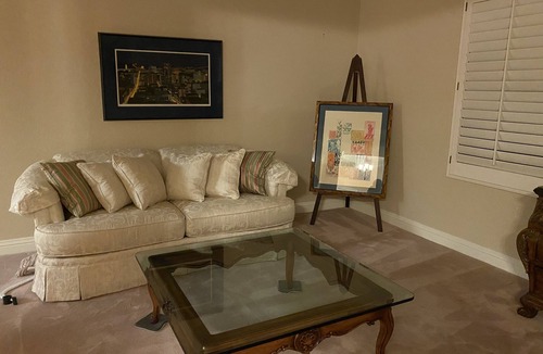 Glendora House | Beautiful home centrally located for business and vacation