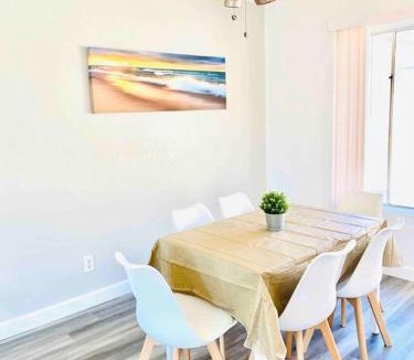 Orange Apartment | Beautiful home near Disneyland. Entire place!