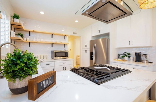 Fountain Valley House | Beautiful home in Fountain Valley - 7 minutes from the beach