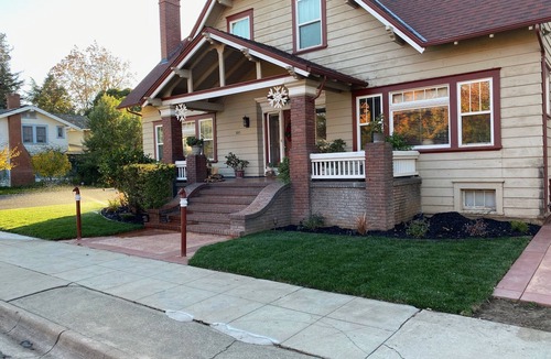 Civic Center Apartment | Beautiful & Large Garden Level Studio