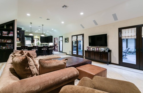 Northridge House | Beautiful, Luxurious, Resort Like Home in Sherwood Forest, California