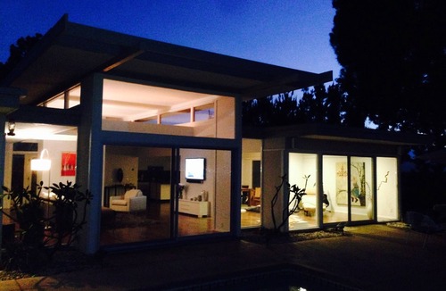 Hollywood Hills House | Beautiful Mid Century Modern in Los Angeles in the Hollywood Hills
