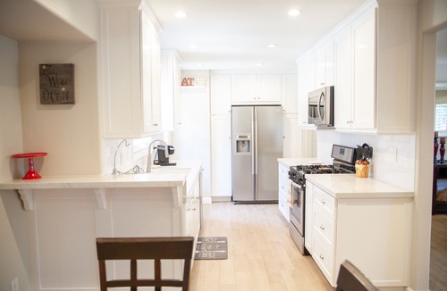 Orange House | Beautiful Modern Clean Family 1 Story Home! Near Disneyland, Chapman Convention