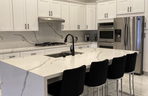 Palm Desert House | Beautiful, Modern, Open Floor Plan 4 Bedroom 4 Bath with Game Room