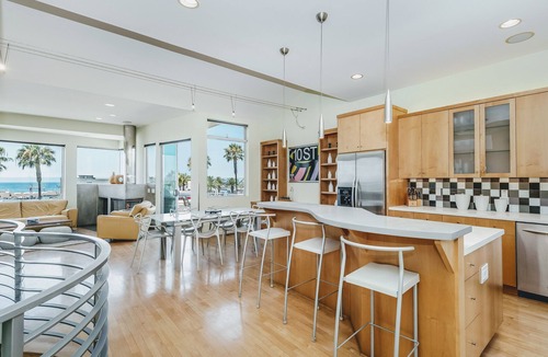Hermosa Beach House | Beautiful Modern Home a Block from the Beach