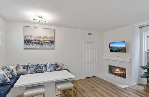 Huntington Beach House | Beautiful ocean view home w/jacuzzi, AC, bikes.