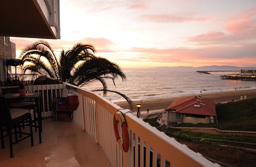 South Redondo Apartment | Beautiful One Bedroom Beachfront Property